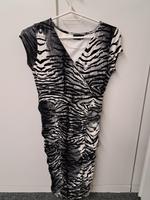 Zebraprint-Kleid / Animal -Print  Gr. 32/34 XS (neu) Wandsbek - Hamburg Hummelsbüttel  Vorschau