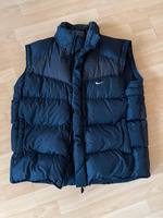 Nike Vintage Weste Herren in L Nordrhein-Westfalen - Oberhausen Vorschau