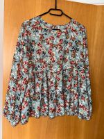 Bluse mit Blumenmuster München - Ramersdorf-Perlach Vorschau