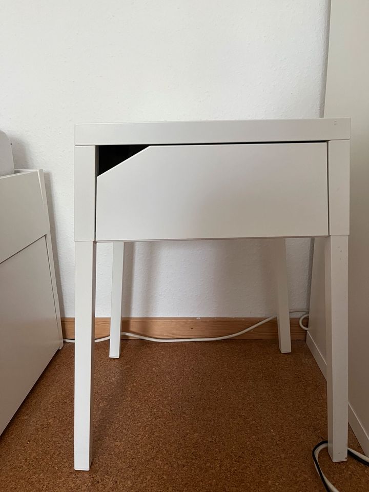 Nachttisch aus Metall von IKEA in Pfungstadt