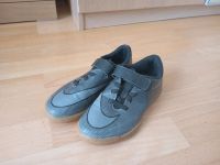 Schwarze Nike Turnhallen Schuhe für Kinder. Grösse 35 Kr. München - Neuried Kr München Vorschau