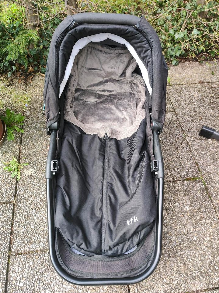 TFK Kinderwagen Joggster Adventure + Maxi Cosi + Isofix Station in München