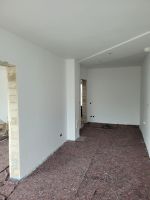 Suchen Firma für 10 Zimmertüren Innentüren besorgen und einbauen Hannover - Nord Vorschau