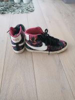 Selten getragene Sneaker für Mädchen von  Nike Gr. 38 Bayern - Döhlau Vorschau