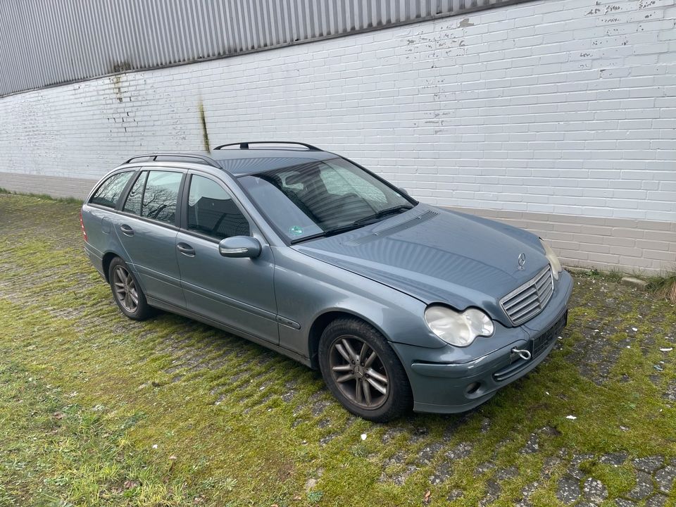 Mercedes C180 Kompressor T Mopf BJ:2005 Defekt Export in Stade