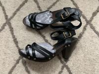 H&M Sandalen Lederdetails Schwarz 39 Neu Nordrhein-Westfalen - Solingen Vorschau