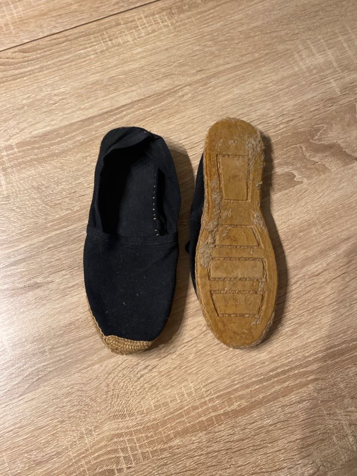 Espadrilles Größe 33 schwarz in Schöllnach