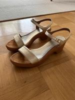 UNISA Sandalen Irita Gold Gr. 41 Hessen - Wiesbaden Vorschau