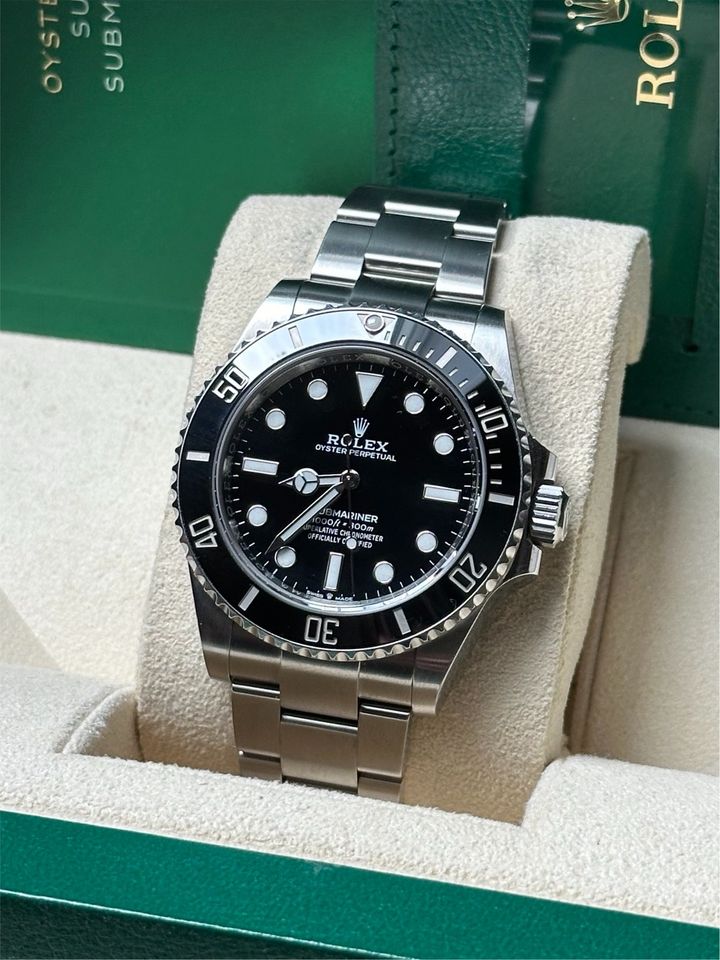 Rolex Submariner 41MM NoDate 124060 Full Set 2020‼️ in Neunkirchen Siegerland