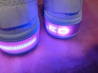 Geox Neue Mädchen Weiß & Rosa-Türkis *Gr. 31 *LED *Sportschuhe Baden-Württemberg - Illingen Vorschau