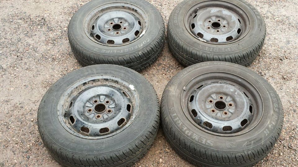 Toyota Carina E T19 Winterräder 175/70R14 Sommerräder 185/65R14 in Gotha