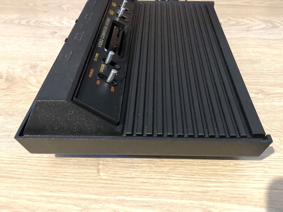 Atari 2600 Darth Vader Konsole in OVP - Retro Konsole DEFEKT in Neu-Isenburg