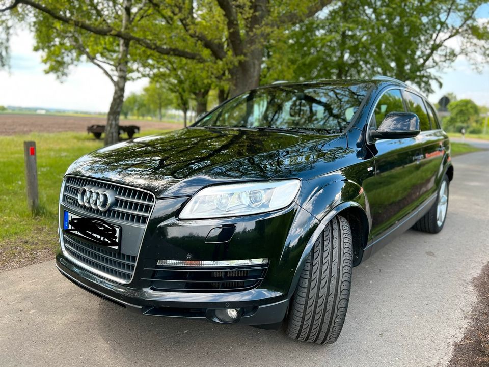 Audi Q7 Quattro sline 7 sitzer in Wunstorf