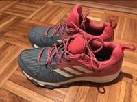 Adidas Sportschuhe Größe 38 Hessen - Linden Vorschau