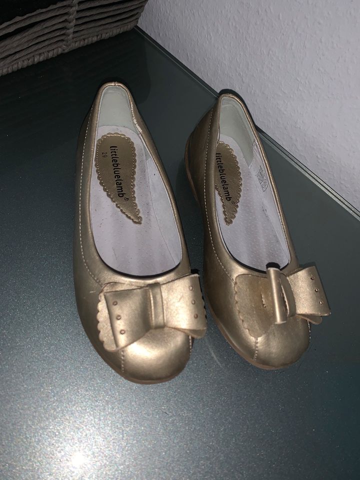 Ballerina Schuhe gr 29 in Endingen