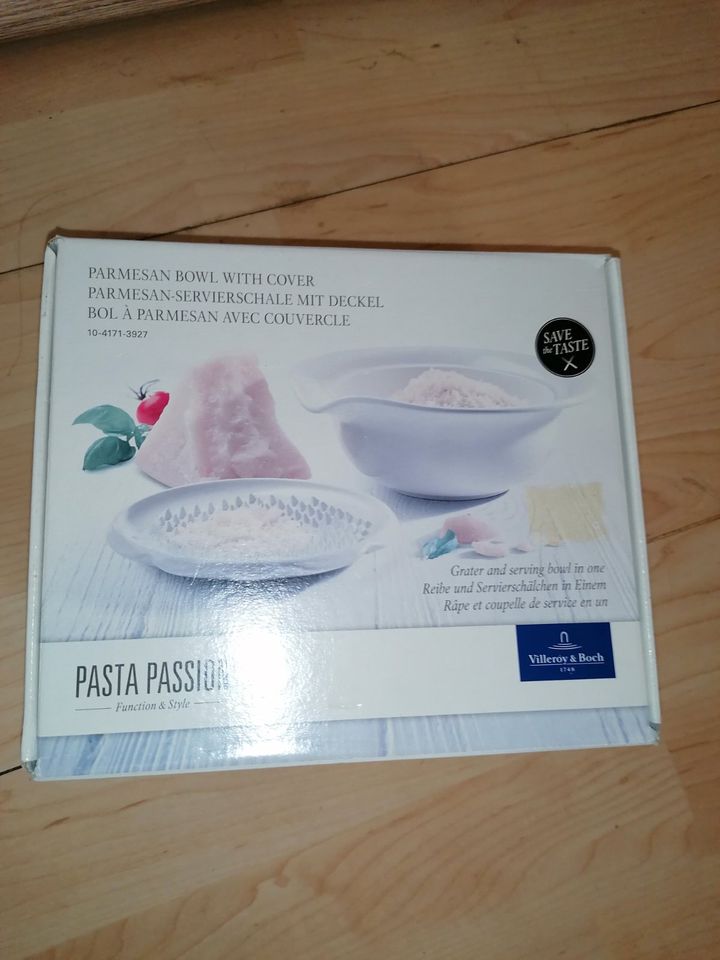 Pasta Passion parmesan bowl with lid Villeroy & Boch