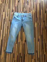 Skinny Jeans Clockhouse hellblau short Nordrhein-Westfalen - Lippstadt Vorschau