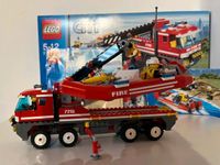 Feuerwehrtruck mit Löschboot Lego Set 7213 Niedersachsen - Hollern-Twielenfleth Vorschau