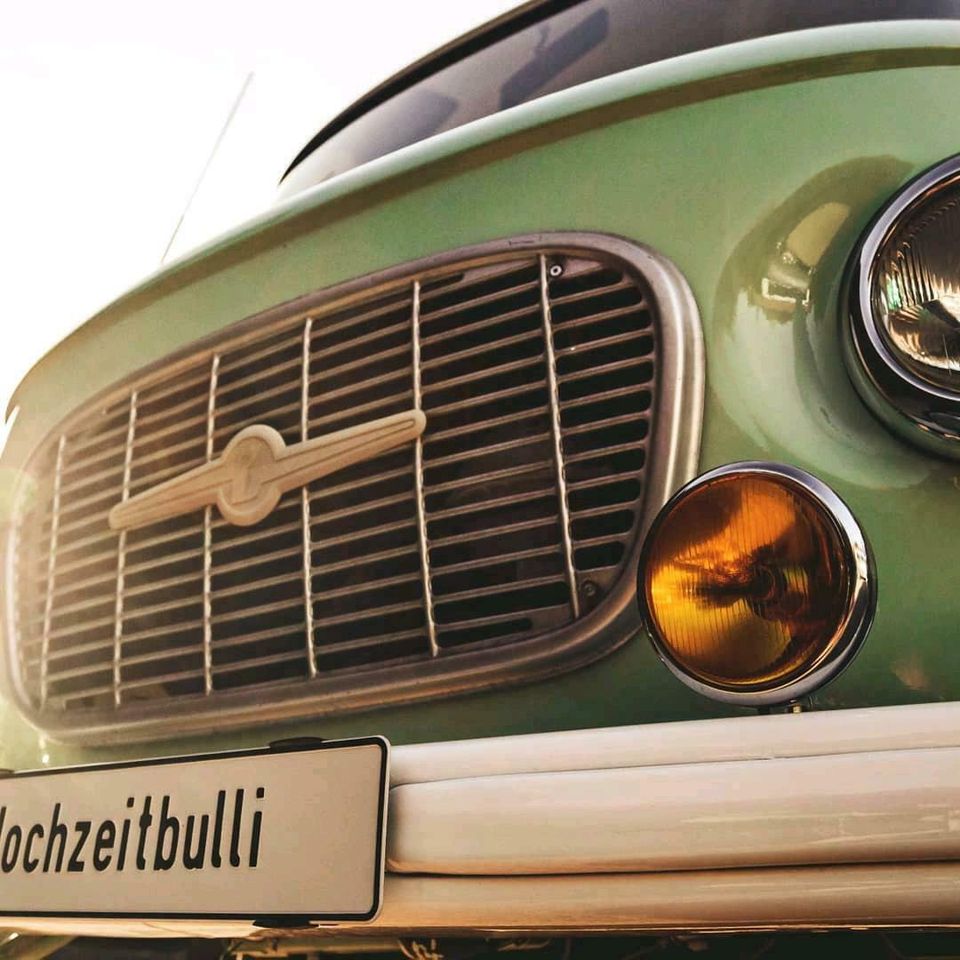 Hochzeitsauto Hochzeitsbulli mieten Oldtimer Barkas b1000 in Vreden