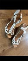 Weiß Creme farbene keilabsatzschuhe Baden-Württemberg - Fichtenau Vorschau