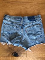 Levi‘s Jeansshorts Reißverschlüsse W26 Niedersachsen - Nienburg (Weser) Vorschau