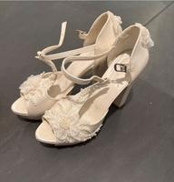 Brautschuhe Nordrhein-Westfalen - Grevenbroich Vorschau