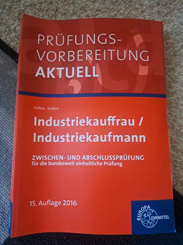 Prüfung/ Buch/Industriekaufleute in Auerbach