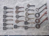 21 alte, antike Möbel -Schlüssel, Dekoschlüssel Essen - Schonnebeck Vorschau