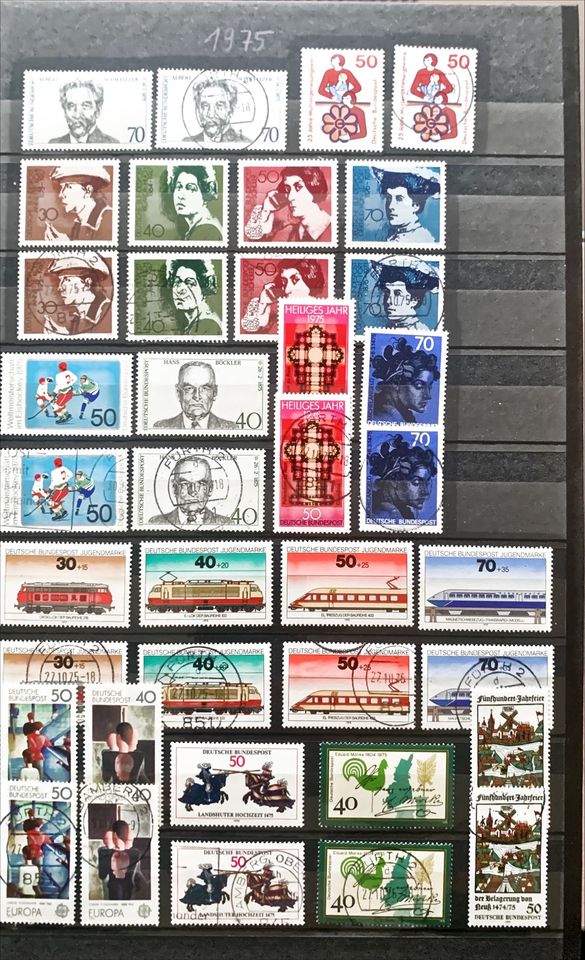 Briefmarken 1975-1984 in Stein