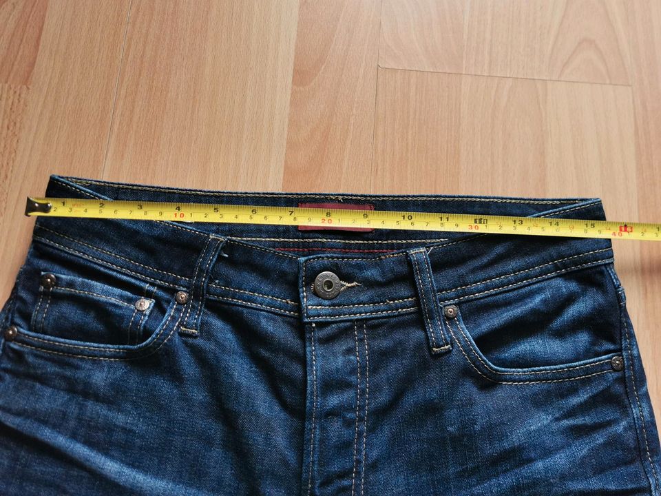 Herren Jeans Hose von Jack & Jones. Gr: 29 /32 in Oberhausen