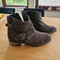 Paul Green Echtleder Stiefeletten Gr. 37 4 1/5 Grau Niedersachsen - Soltendieck Vorschau