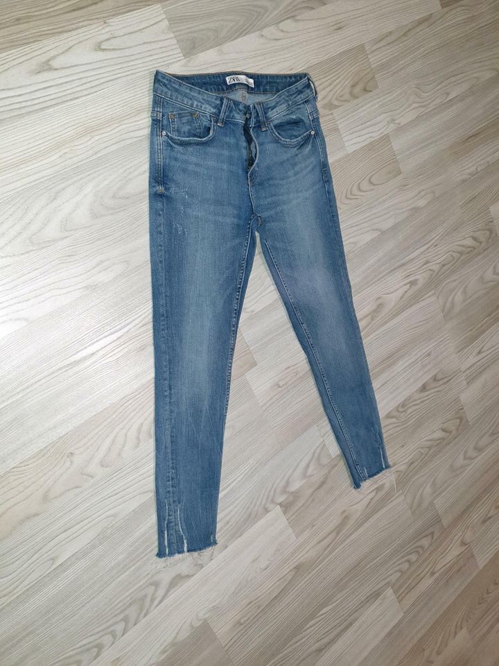 ZARA JEANS DAMENJEANS GR.38 in Berlin