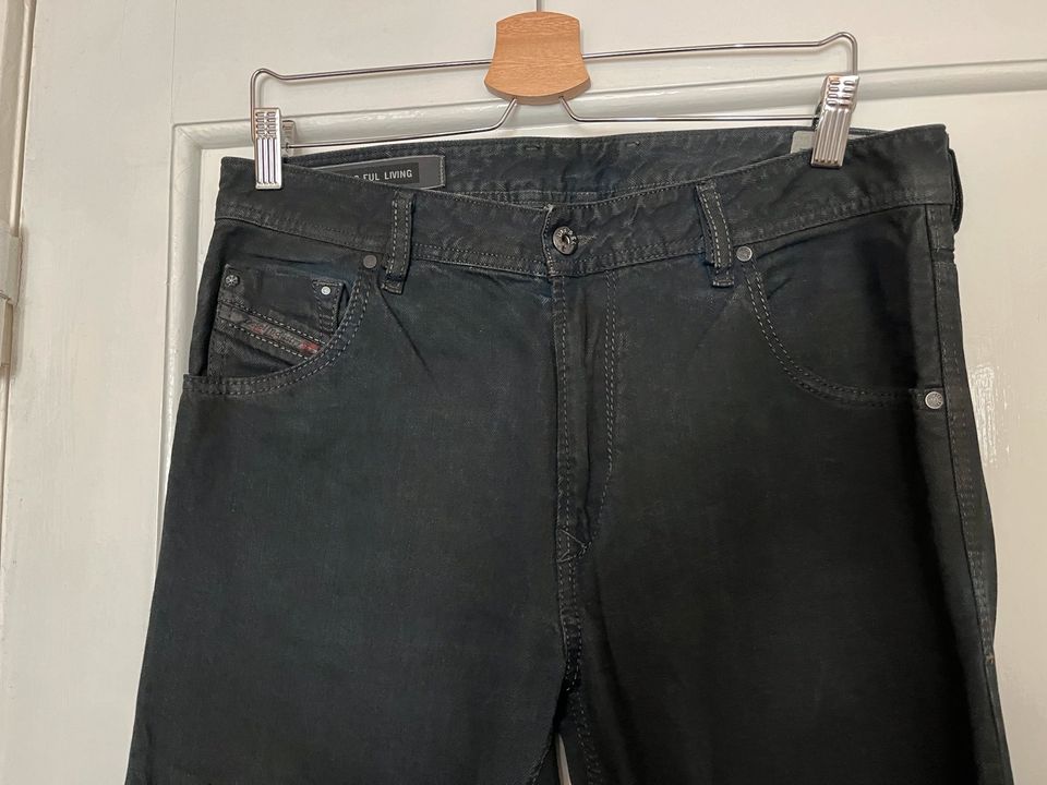 Herren Diesel Jeans Hose Slim Carrot Krayver W31 schwarz TOP! in Hamburg