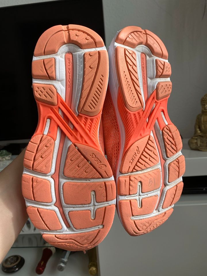 Asics Flytefoam in Düren