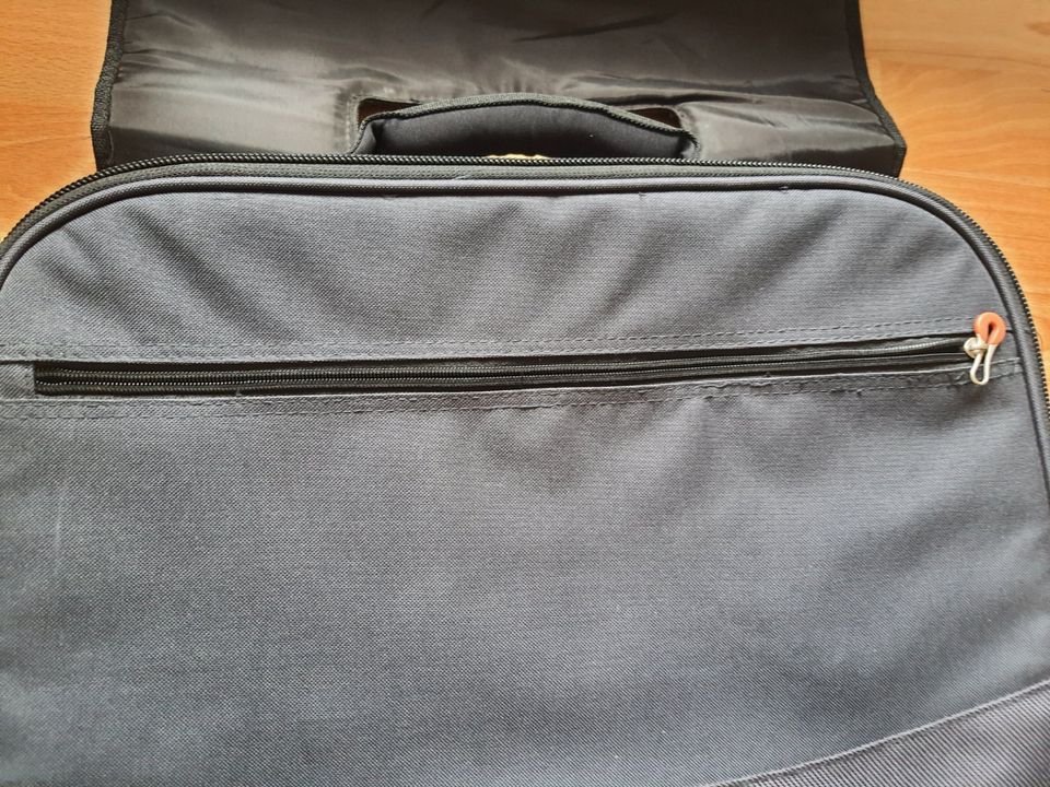 . HP Invent Business Notebook Tasche in Lennestadt