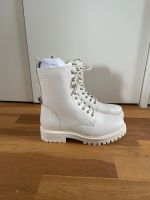 NEU: Cox Görtz Schnür-Stiefeletten 38 Off White Weiß Bayern - Donauwörth Vorschau