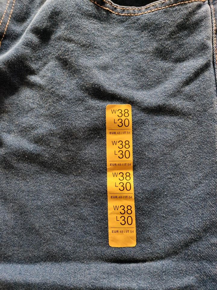 Herren Jeans Größe W38/L30 in Herne