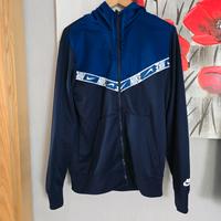 NIKE Sportjacke mit Kaputze Gr. S Schleswig-Holstein - Trappenkamp Vorschau