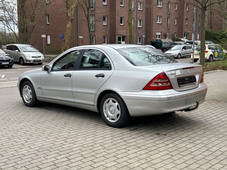 Mercedes-Benz C 200 CDI CLASSIC/AUTOMATIK/NAVI/EL.SITZE/PDC/// in Essen