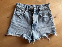 Zara Jeans-Shorts Gr. 32 xxs Kr. Altötting - Burghausen Vorschau