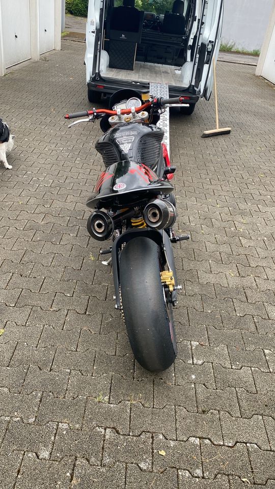 Triumph Street Triple R Rennstrecke Trackbike in Oberhausen