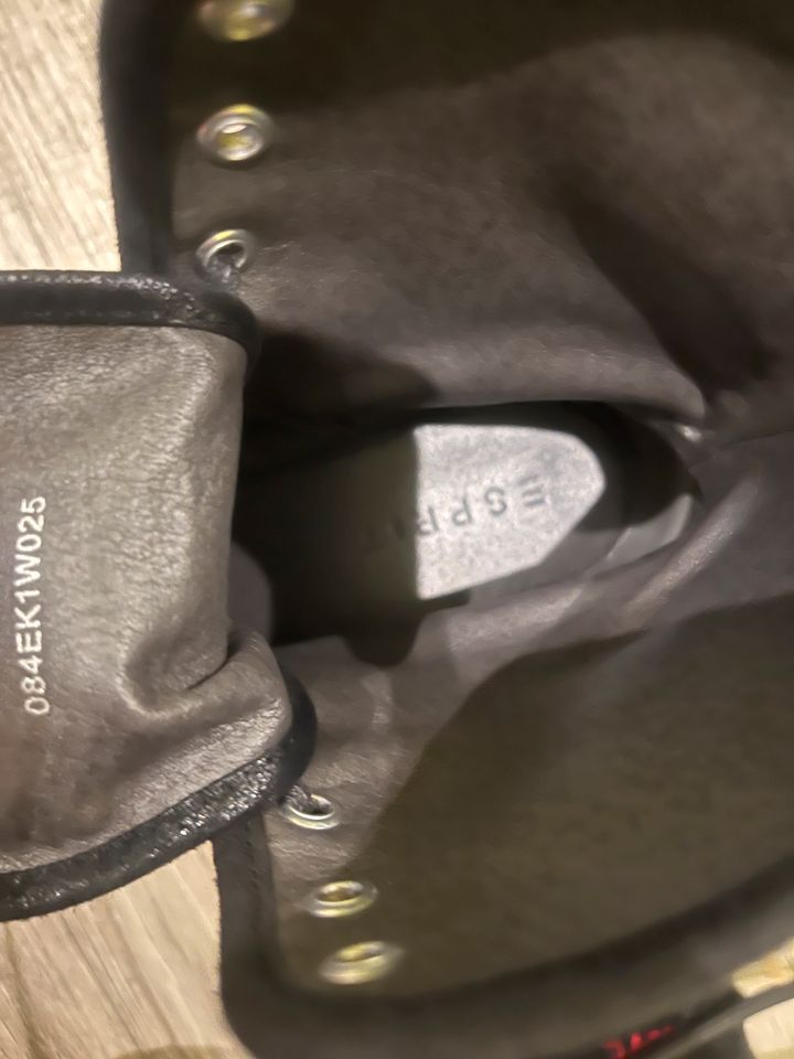 Esprit Schnürstiefel Größe 37 schwarz in Großräschen