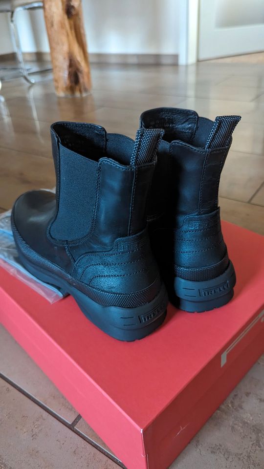 Chelsea Boots, Stiefeletten Pirelli, neu, schwarz, Größe 40 in Blumenthal