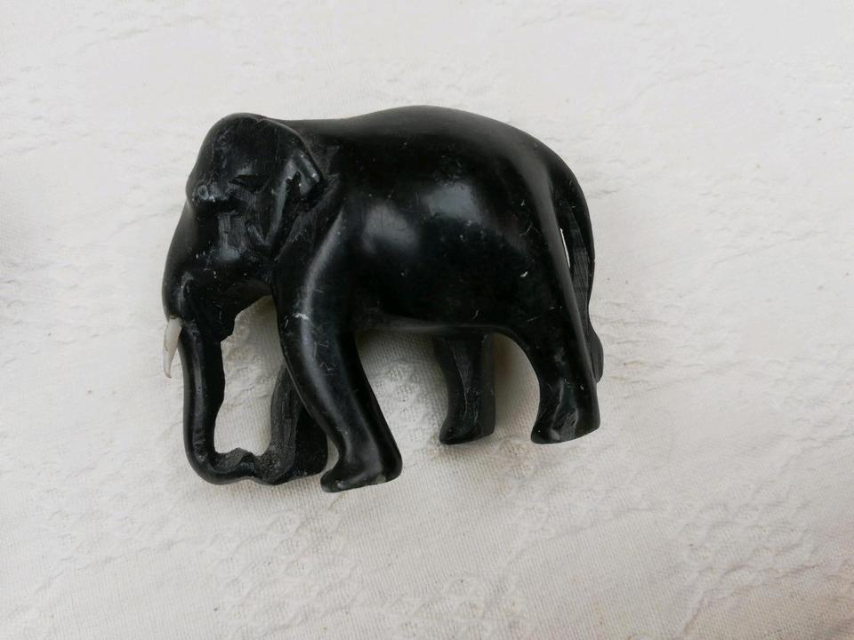 2 Elefanten Stein Afrika und Indien ca. ca. 5,5 cm und 4,5 cm in Herrenberg