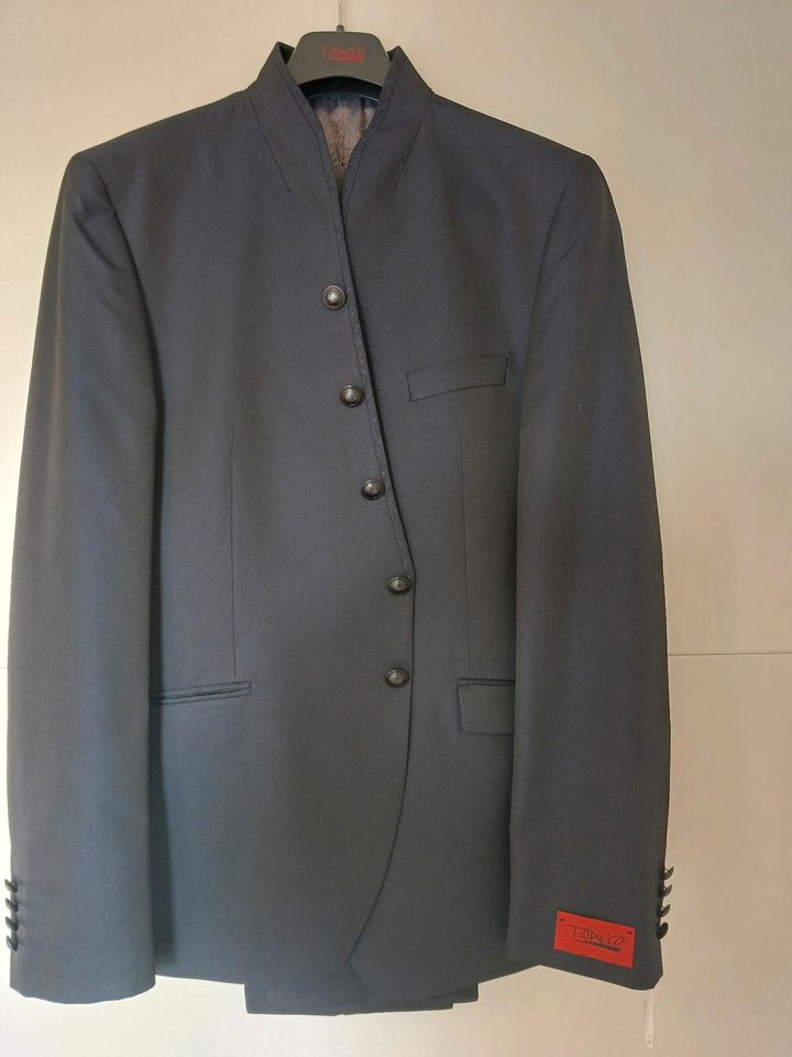 Anzug, Hochzeitsanzug, NEU, Gr. 58, blau, Marke Tziacco Wilvorst in Biebesheim