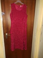 Rotes schulterfreies Abendkleid Bayern - Roth Vorschau