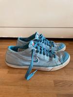 Nike Sneaker in babyblau Köln - Nippes Vorschau