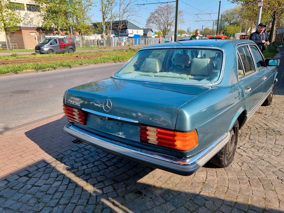 Mercedes 280se w126 in Duisburg