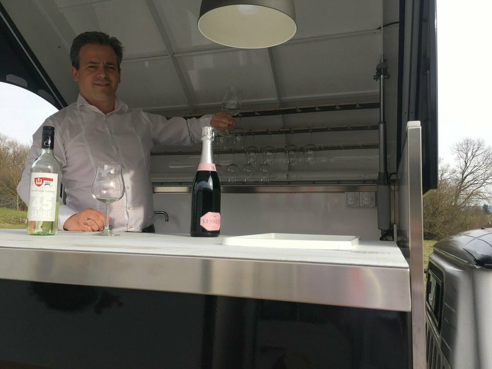 Ape Piaggio 400 Classic, Wein-/ Sektausschank, Foodtruck, Lambert in Göppingen