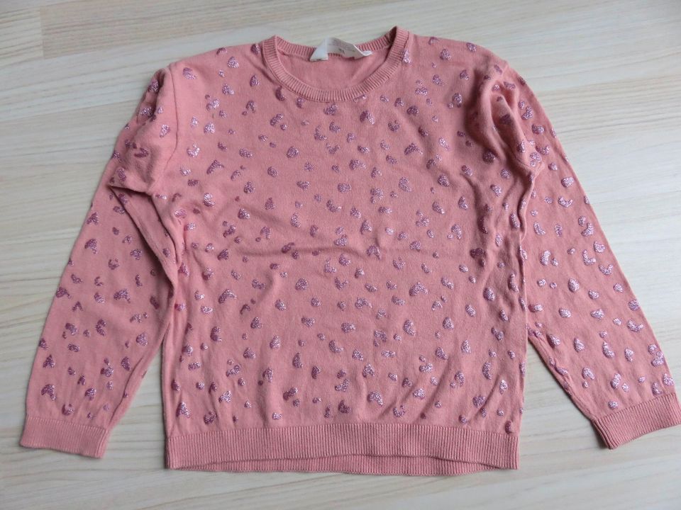 rosa Pullover, H&M, Gr.122/128 in Frankfurt am Main